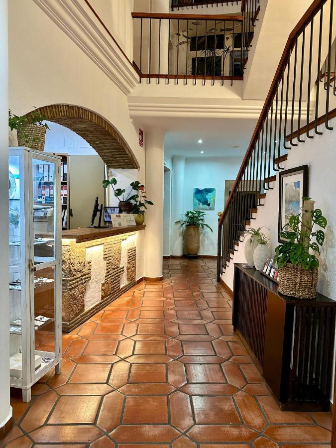 Hotel Nou Roma Дения Екстериор снимка