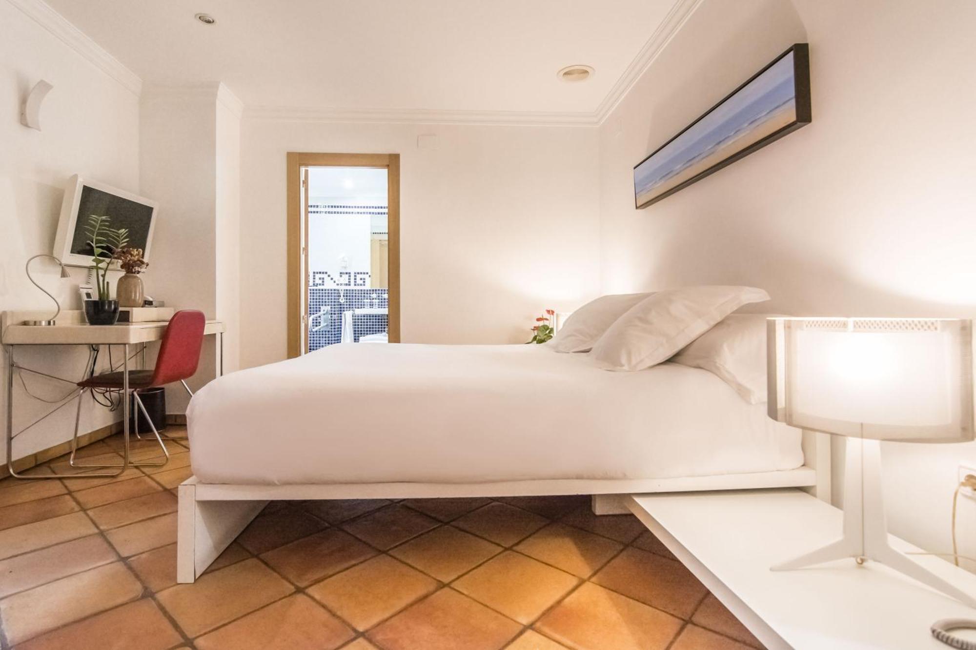 Hotel Nou Roma Дения Екстериор снимка