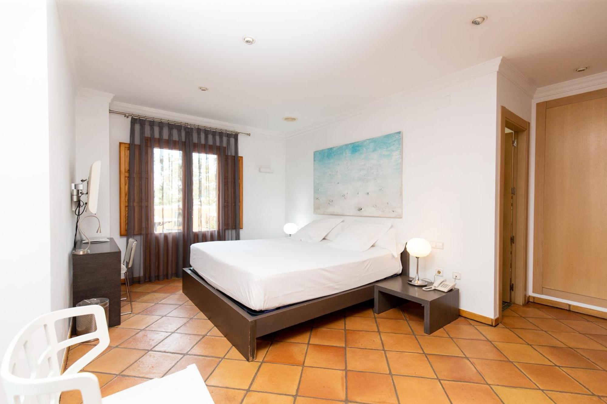 Hotel Nou Roma Дения Екстериор снимка