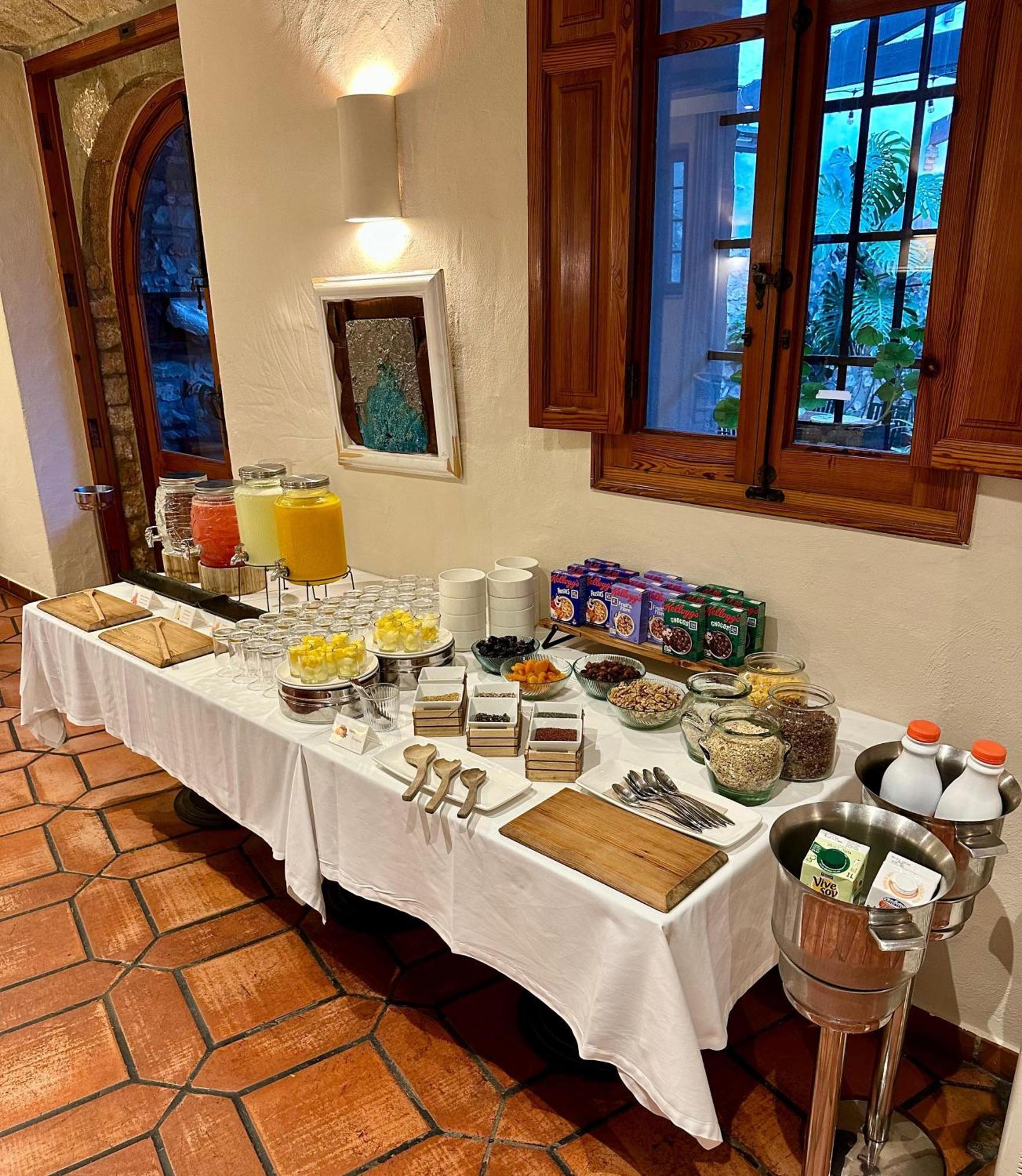 Hotel Nou Roma Дения Екстериор снимка